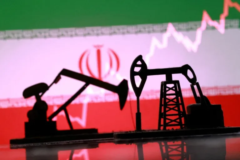 هل يعيد رفع العقوبات النفطية رسم دور إيران في أوبك وأوبك بلس؟